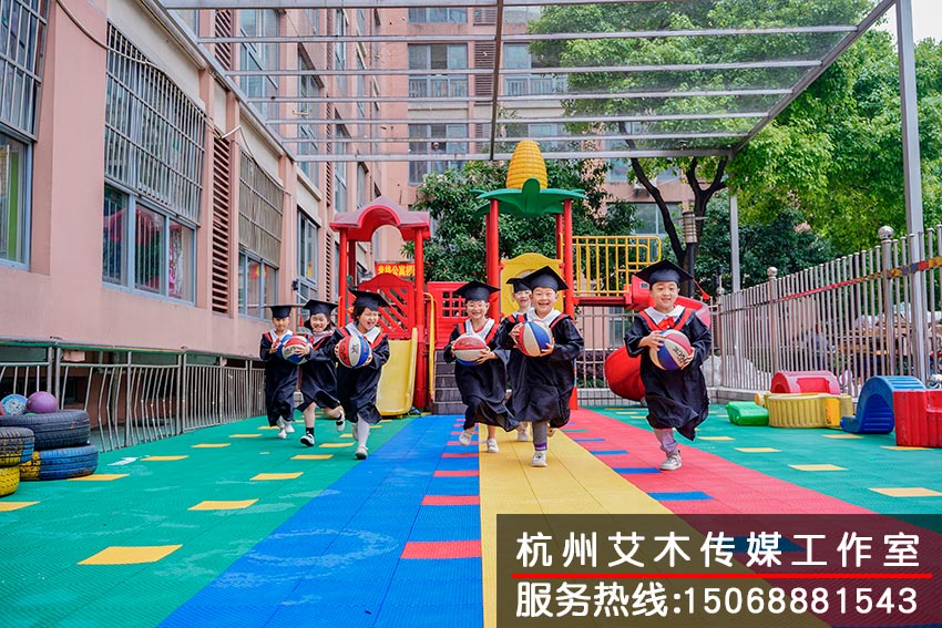 跑步運(yùn)動(dòng)中的小朋友拍攝